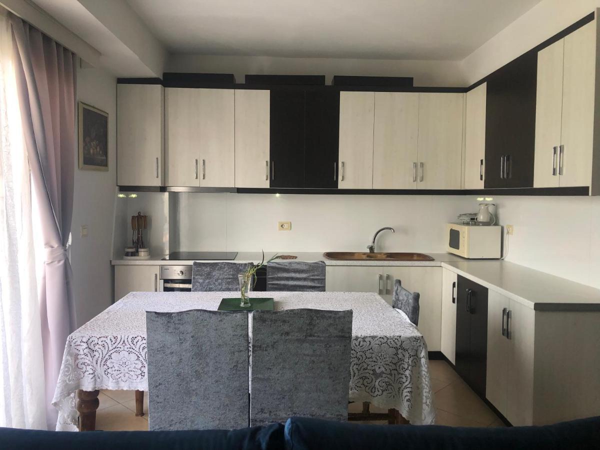 Central Boutique Hostel Sarandë Eksteriør billede