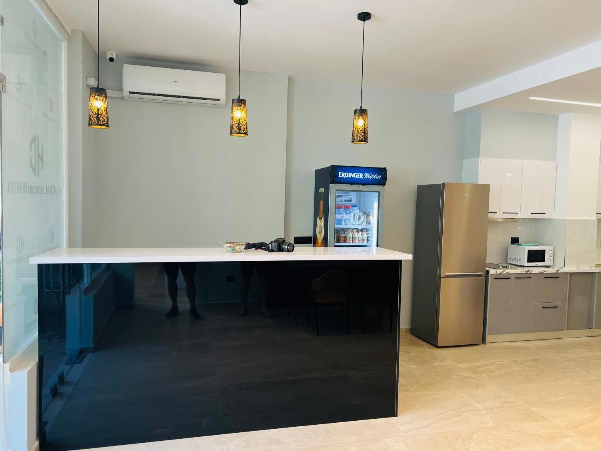 Central Boutique Hostel Sarandë Eksteriør billede